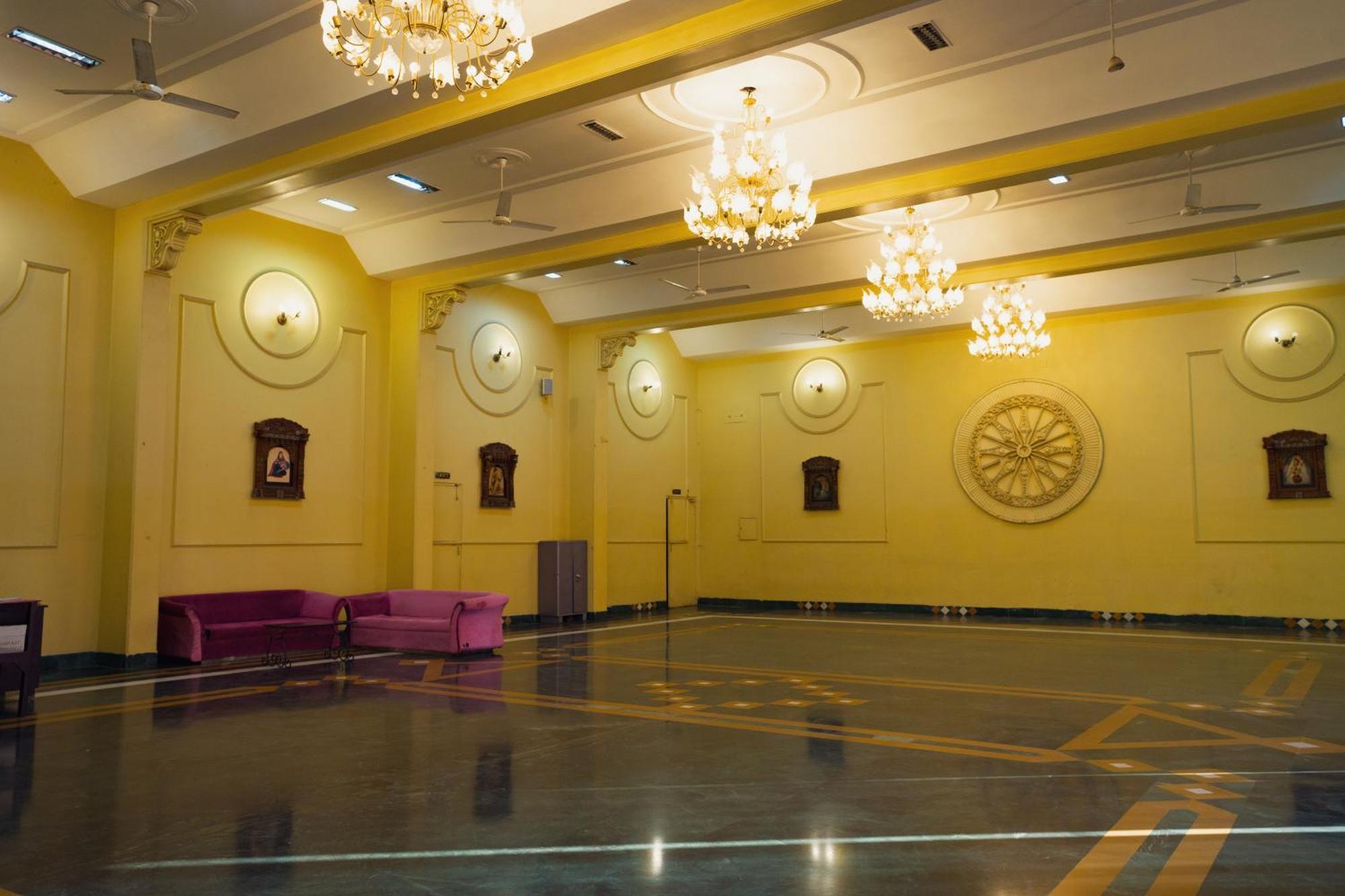 Hotel Girdhar Mahal Indore Dış mekan fotoğraf