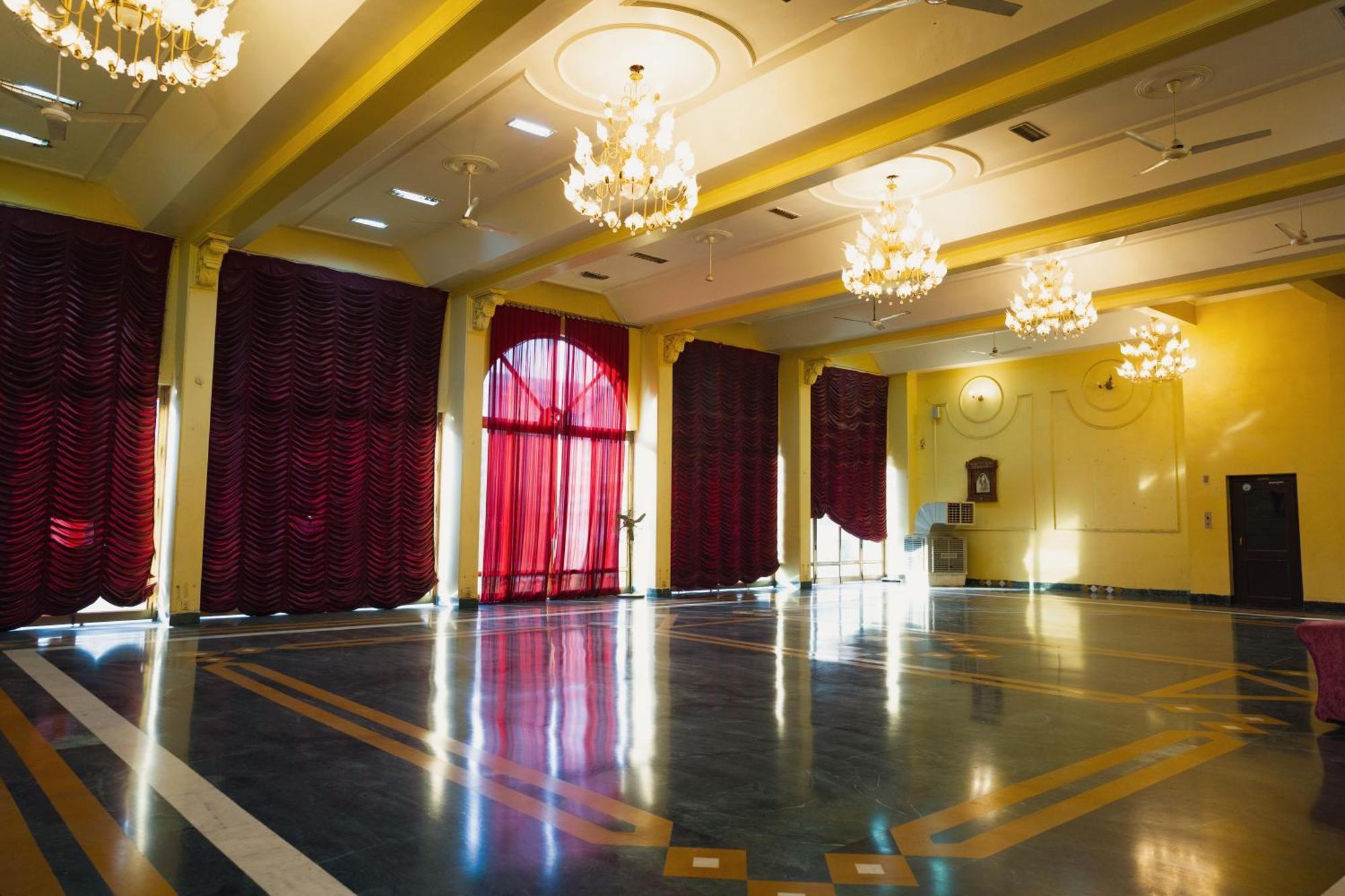 Hotel Girdhar Mahal Indore Dış mekan fotoğraf