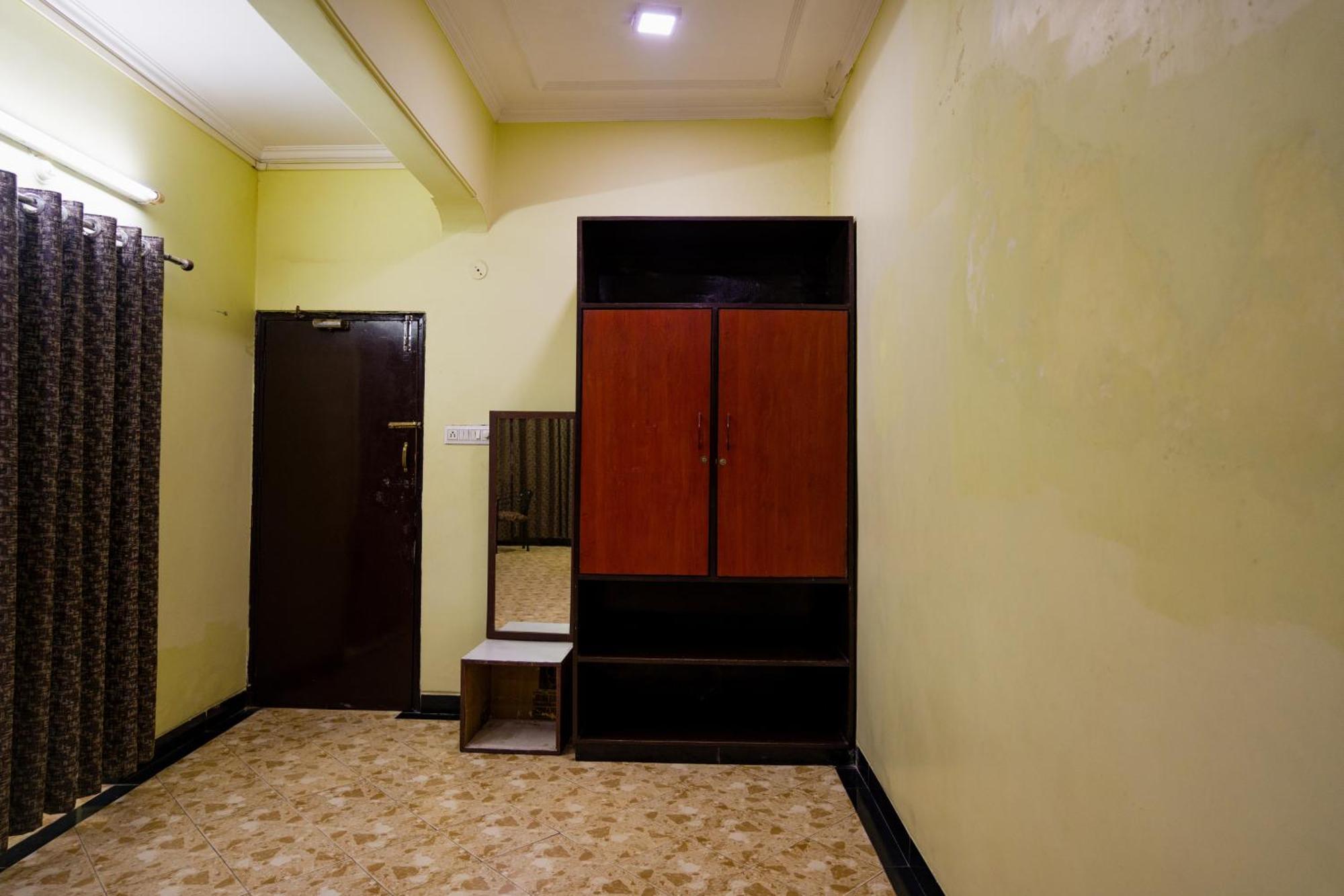 Hotel Girdhar Mahal Indore Dış mekan fotoğraf