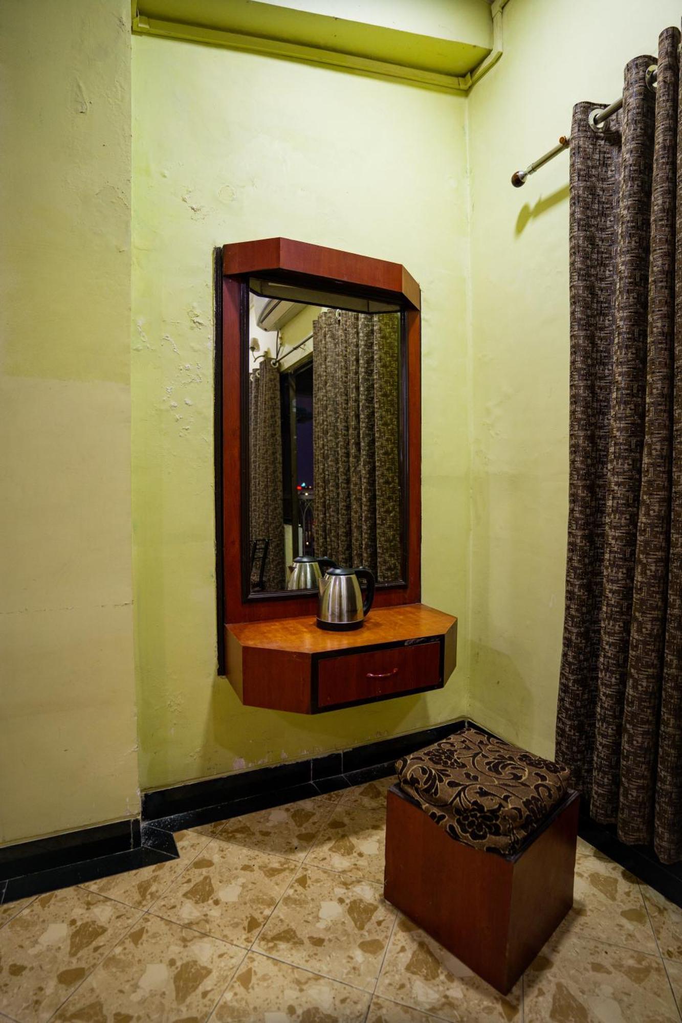 Hotel Girdhar Mahal Indore Dış mekan fotoğraf