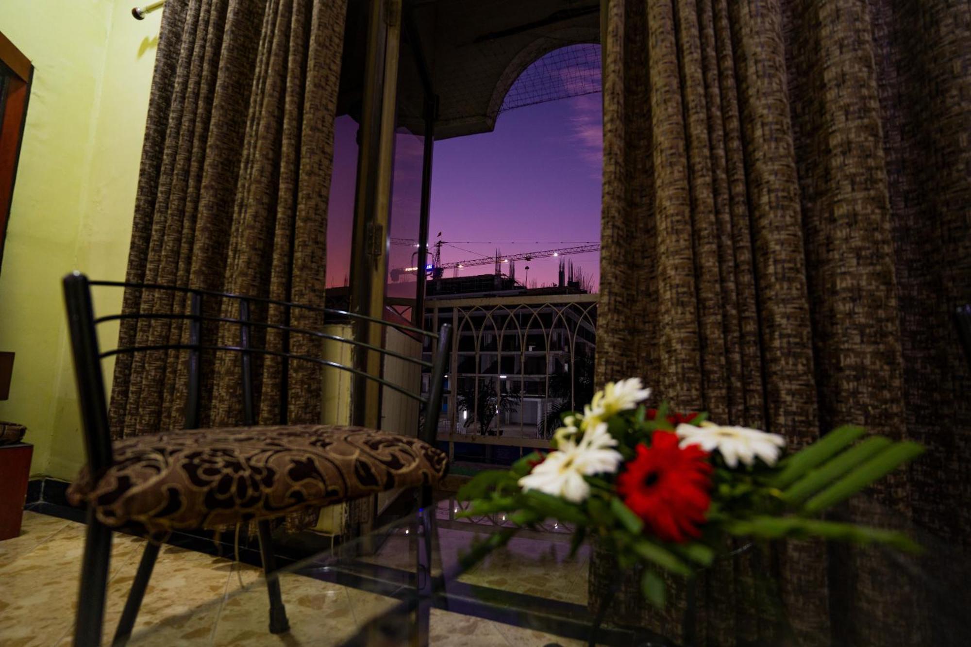 Hotel Girdhar Mahal Indore Dış mekan fotoğraf