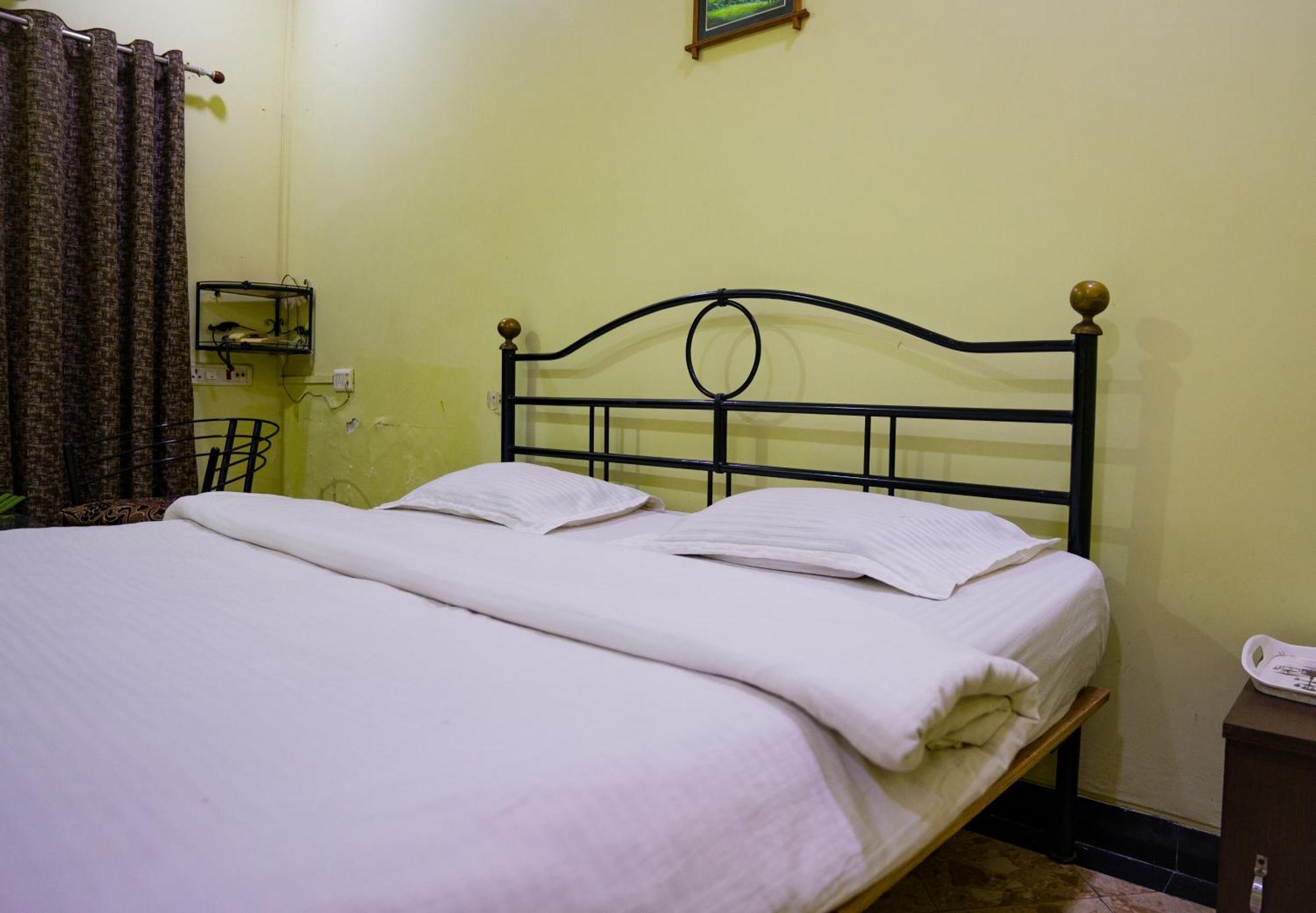 Hotel Girdhar Mahal Indore Dış mekan fotoğraf