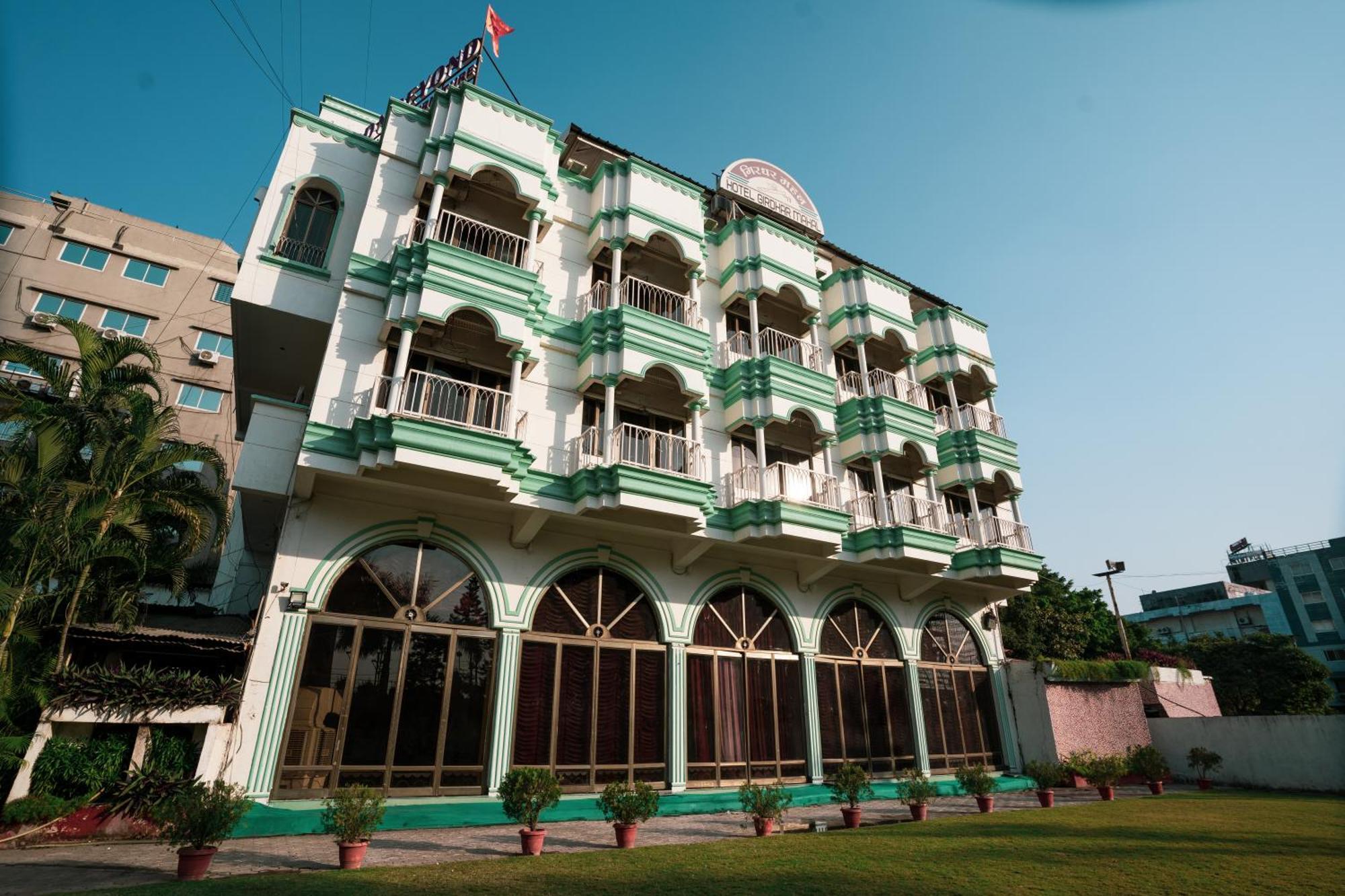 Hotel Girdhar Mahal Indore Dış mekan fotoğraf