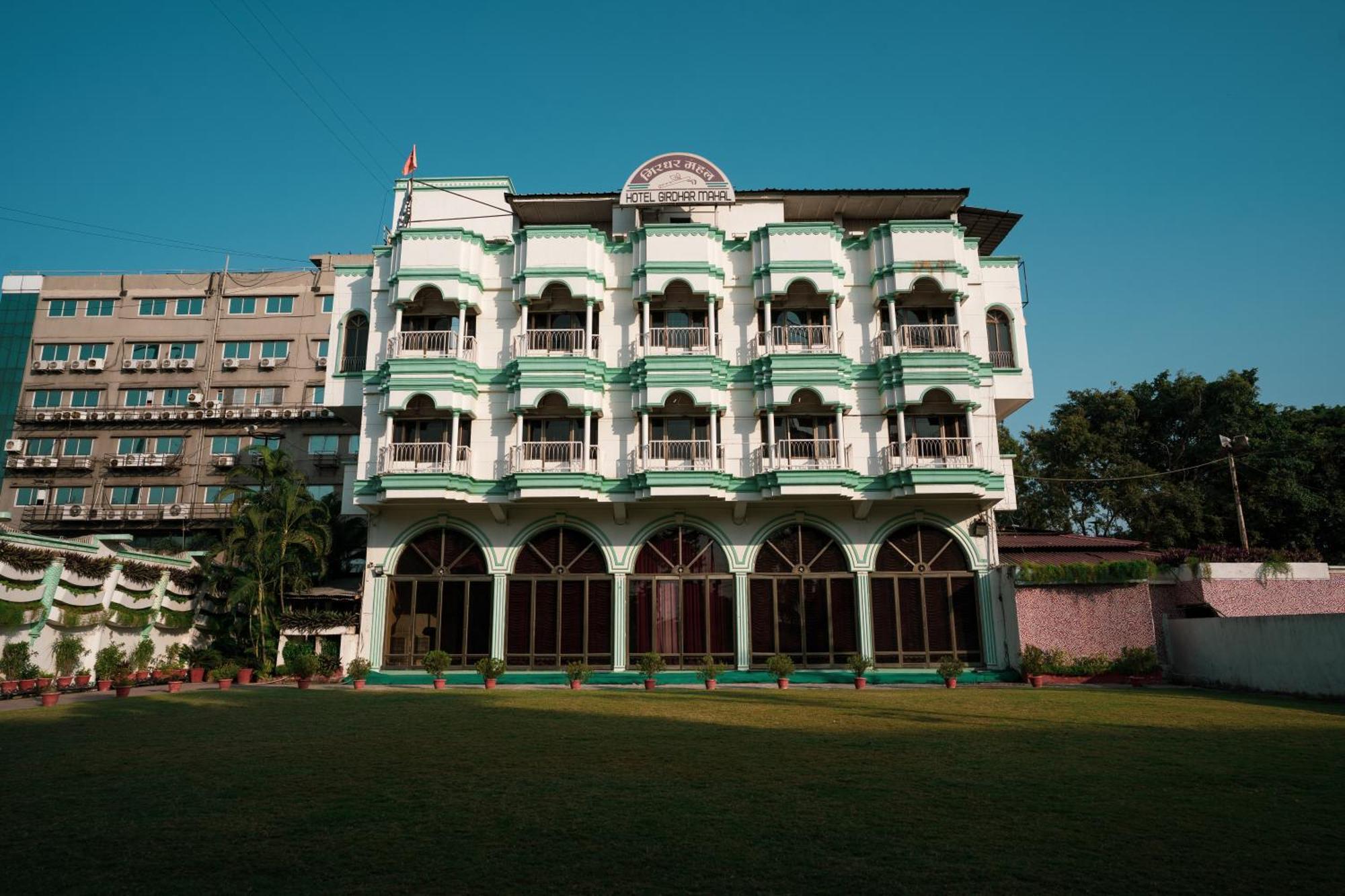 Hotel Girdhar Mahal Indore Dış mekan fotoğraf