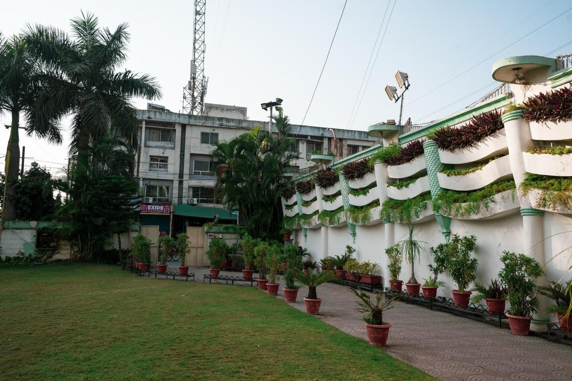 Hotel Girdhar Mahal Indore Dış mekan fotoğraf